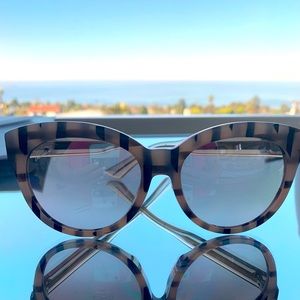 Gucci mirrored Sunglasses. Excellent condition